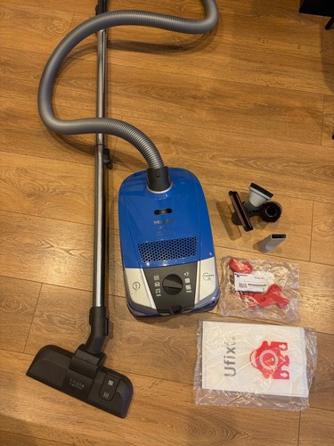 Miele s6210 2000w vacuum - 2000w,